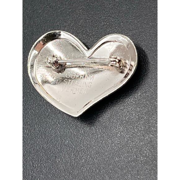 Vintage Gorham Signed Sterling Silver 
Gold Vermeil Etched Floral Heart Brooch - Picture 5 of 10